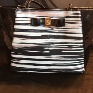 Large Anne Klein Tote bag/purse